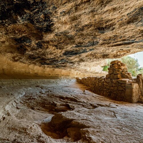 Fontana Nuova rock shelter: step back into (pre)history