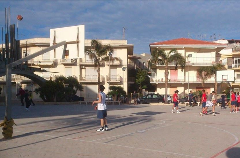 Basket in Piazza